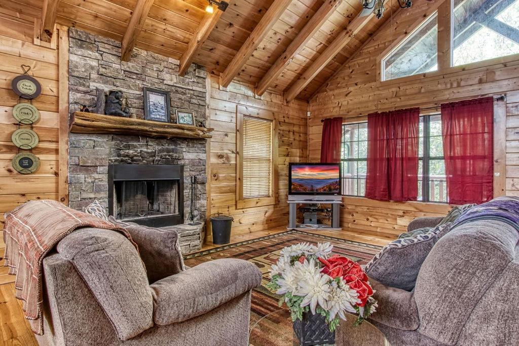 Villa Always Kiss Me Goodnight Pigeon Forge Exterior foto