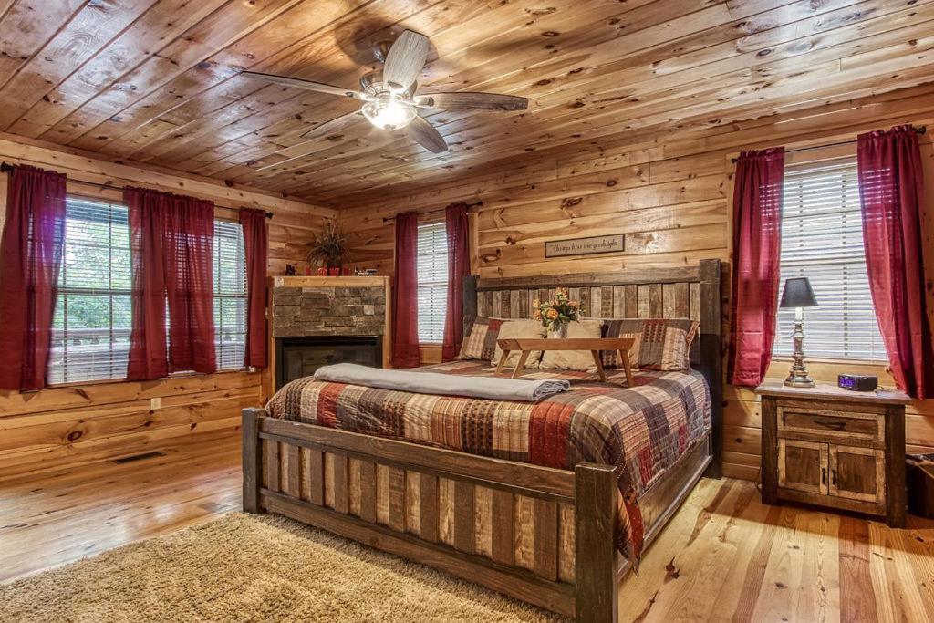 Villa Always Kiss Me Goodnight Pigeon Forge Exterior foto